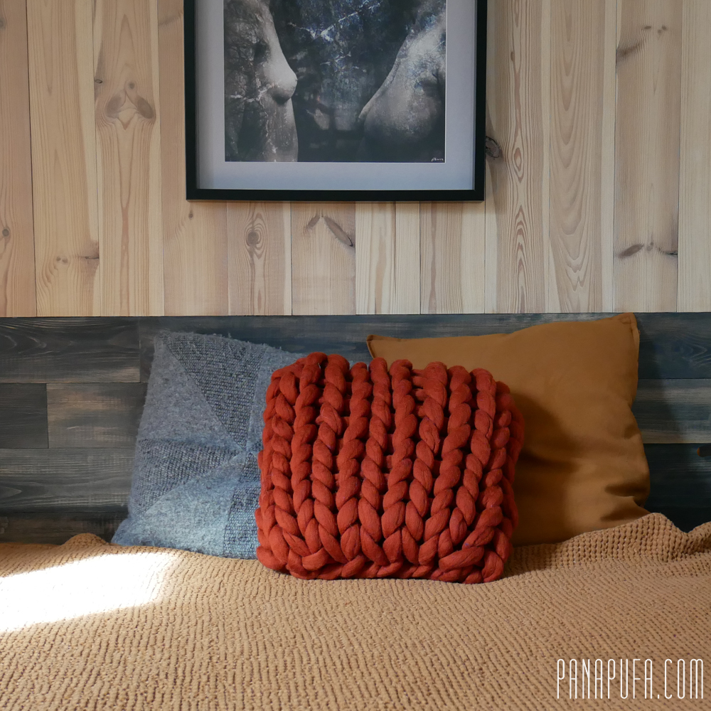 chunky-knit-merino-decorative-pillow-cuchion-panapufa-scandinavian-style-hygge-boho-interior-design-trends-2021 chunky-knit-merino-decorative-pillow-cuchion-panapufa-scandinavian-style-hygge-boho-interior-design-trends-2021-earth-colors-burnt-orange