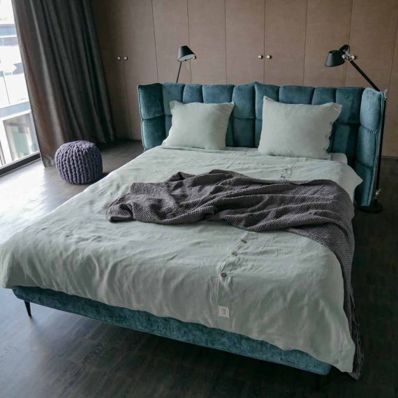 linen-throw-homewear-loft-bedding-douvet-cover-home-decor-for-bedroom-contemporary-sustainable-interior-design-panapufa-loft-sage-green-mint