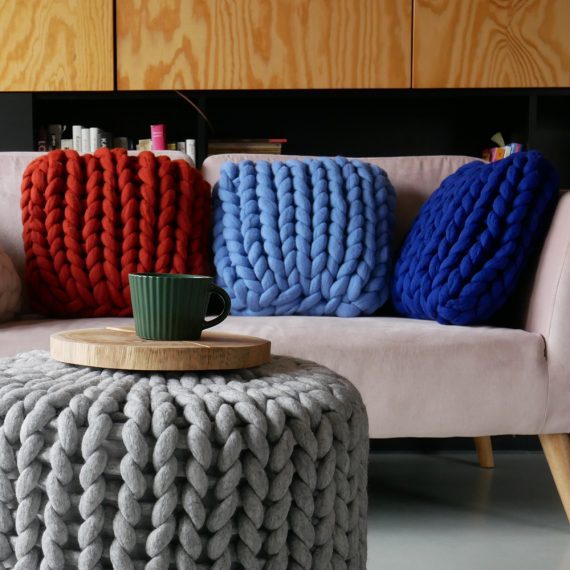 chunky-knit-pillow-decorative-cushion-home-decor-for-bedroom-contemporary-sustainable-interior-design-panapufa-loft