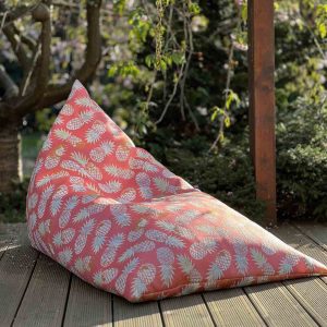 outdoor-pouf-giant-garden-bean-bag-pouf-for-contemporary-terrace-soft-furniture-ottoman-pouffe-chunky-knit-pouf-luxury-armchair-classic-modern-interiors-trends-4349-2