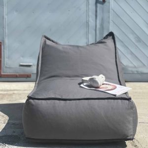 outdoor-pouf-bean-bag-modular-sofa-terrace-garden-design-gift-for-him-minimal-design-interior-lifestyle-trends-sustainable