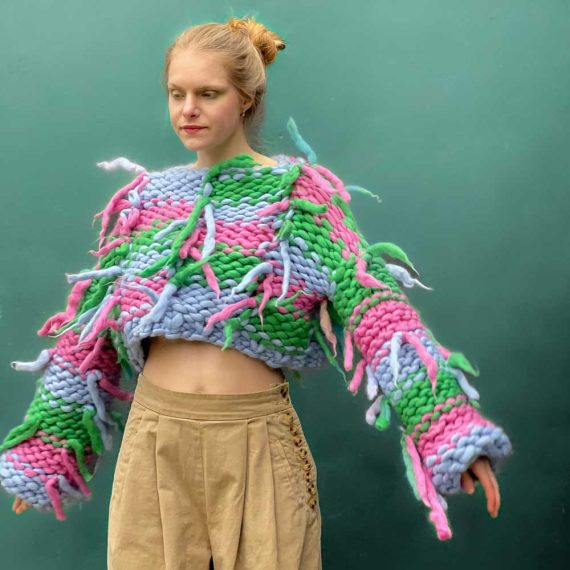 chunky-knit-fringes-merino-short-melange-handmade-handknitted-giant-yarn-sweater-pullover-oversize-bulky-wool-jumper-cardigan-0693-2