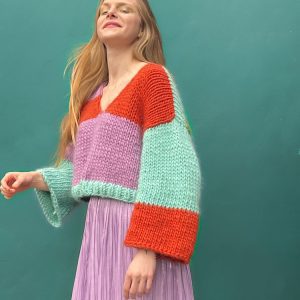 chunky-knit-organic-merino-short-melange-handmade-handknitted-giant-yarn-sweater-pullover-oversize-bulky-wool-jumper-cardigan-0404