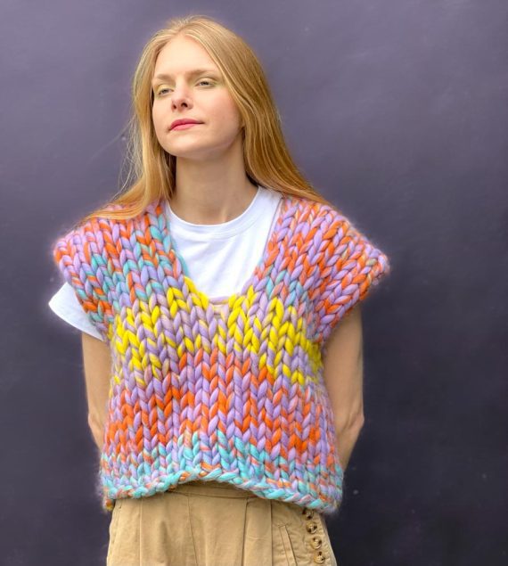 chunky-knit-VEST-merino-short-melange-handmade-handknitted-giant-yarn-sweater-pullover-oversize-bulky-wool-jumper-cardigan-0501